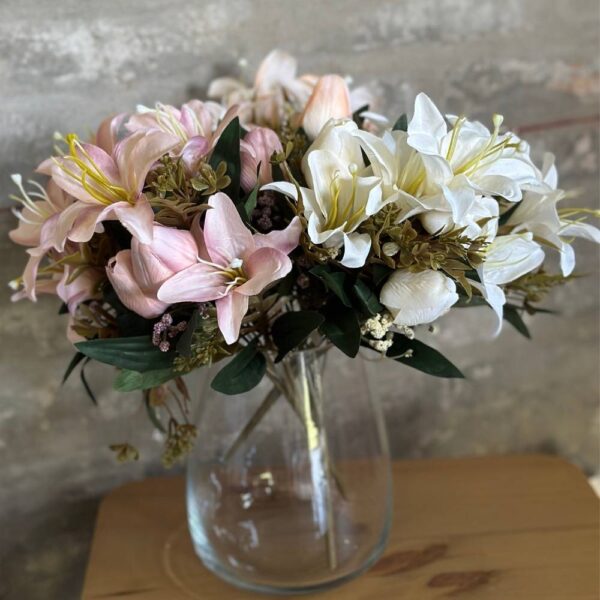 Ramo tulipanes y lirios